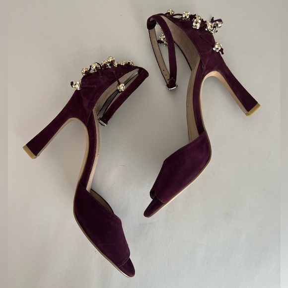 💕 BCBGMaxAzria | Burgundy Suede Diamond Back Heels Size Euro 37.5 US 8 - Picture 1 of 8